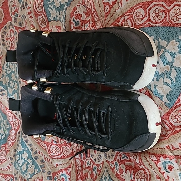 Reverse taxi jordans - Picture 3 of 3